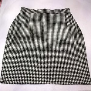 Chelsea Skirt Black and White